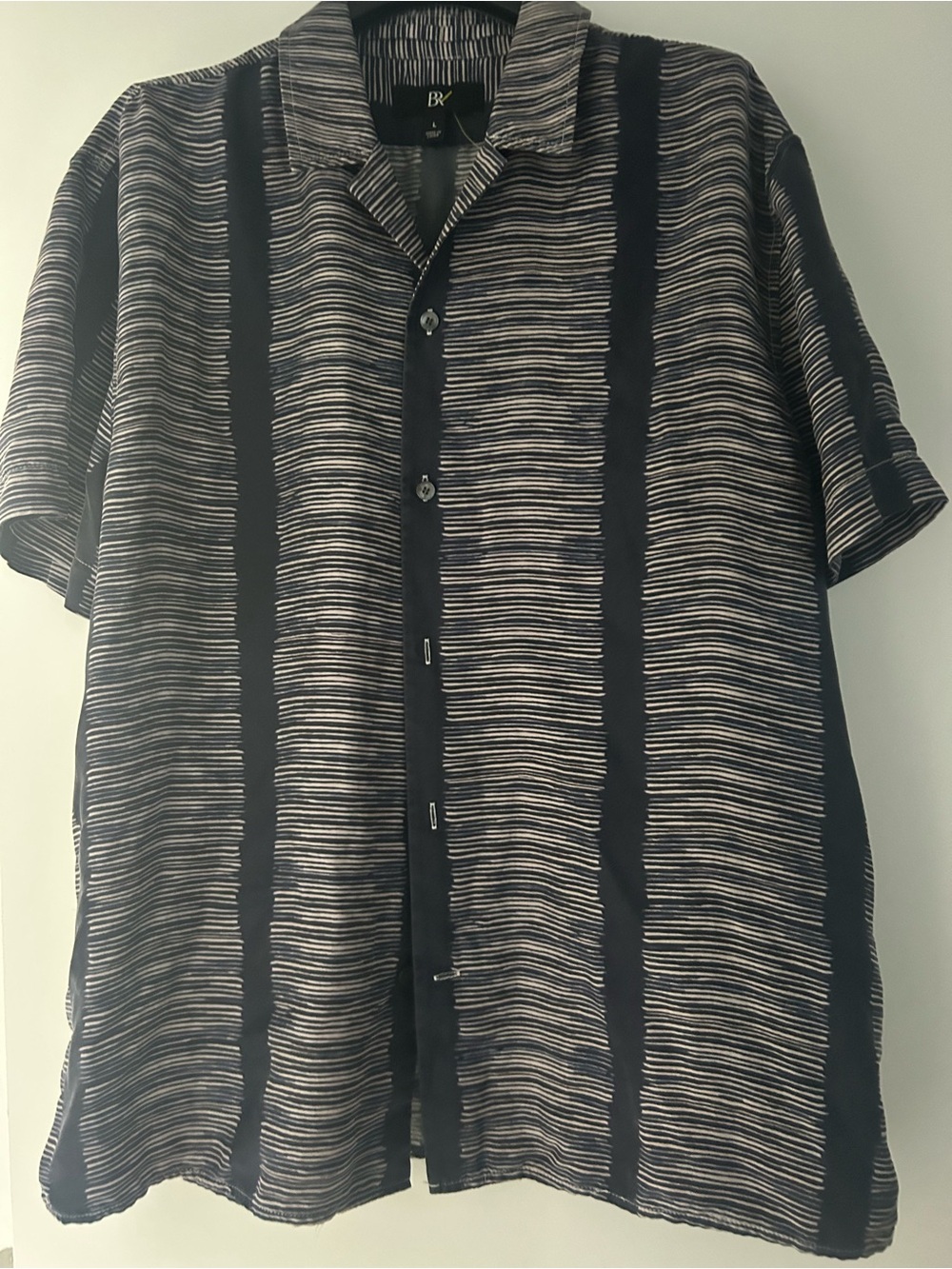 Banana Republic Silk Black & White Striped Short-Sleeve Button-Up Shirt